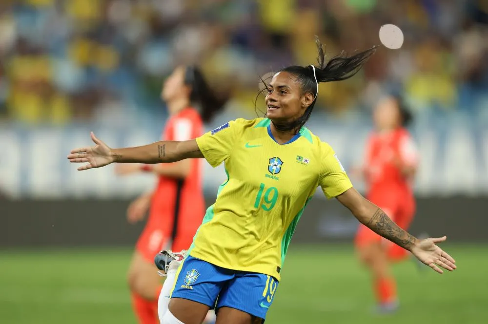 Seleção brasileira feminina estreou com uma grande vitória no Fifa Series, torneio amistoso organizado pela Federação Internacional de Futebol (Fifa).