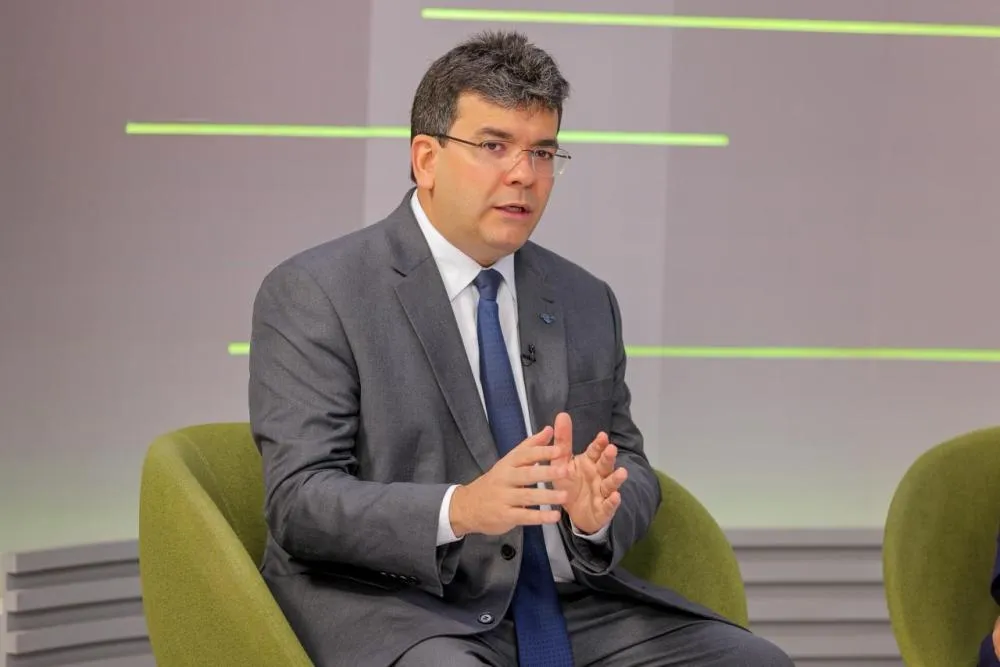 O Piauí foi o primeiro estado a aderir as medidas do governo federal para redução nos preços dos combustíveis.