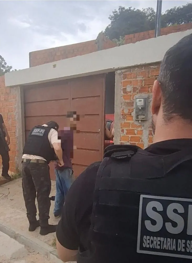 Polícia prende homem por descumprir medida protetiva em Teresina.