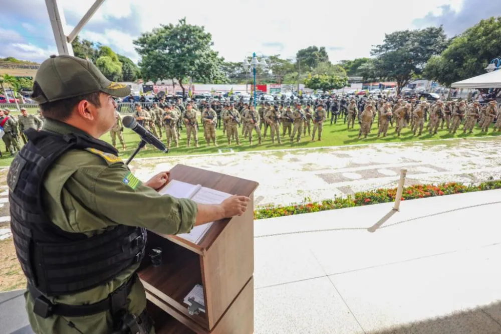 Polícia Militar realiza solenidade em homenagem ao Dia de Tiradentes nesta segunda-feira (20).