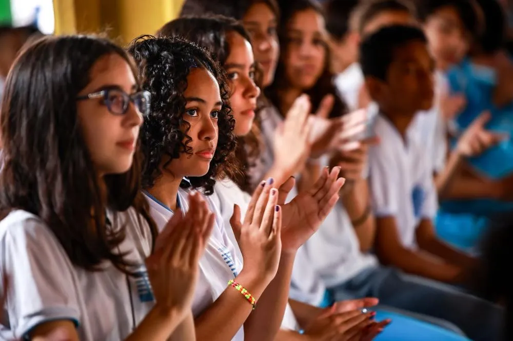 Prefeitura de Teresina sanciona lei de enfrentamento ao racismo nas escolas municipais.