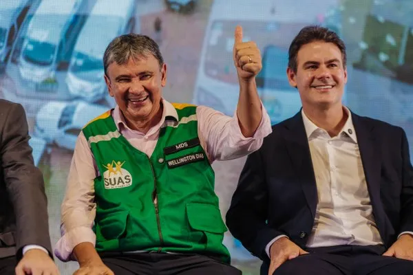 Ministério Welington Dias faz segunda entrega de 53 vans adaptadas do sistema MobSUAS.
