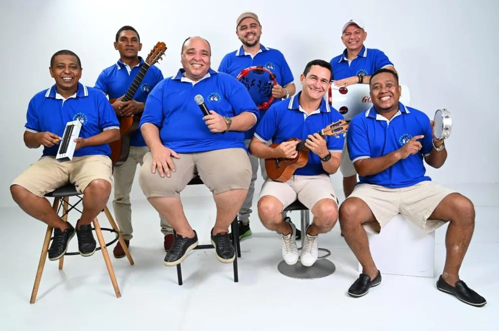Feira na Praça abre o mês de maio com show da banda Samba no Coreto neste domingo (3).