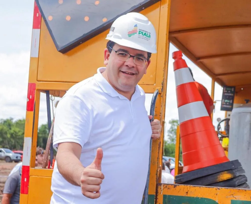 Governo do Piauí inicia maior obra de asfaltamento urbano de Teresina, contemplando 159 ruas em 54 bairros.