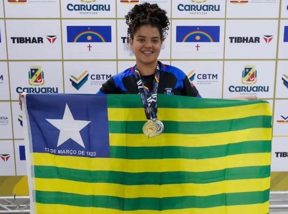 Piauiense Maria Grazzyelle conquista ouro e prata na Copa Brasil e lidera ranking nacional sub-19 no tênis de mesa.