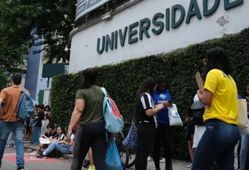 Fies 2026: pré-selecionados devem validar informações até segunda.