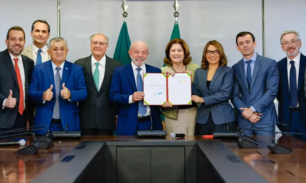 Presidente Lula zera novamente a “taxa das blusinhas” para compras internacionais de até US$ 50.