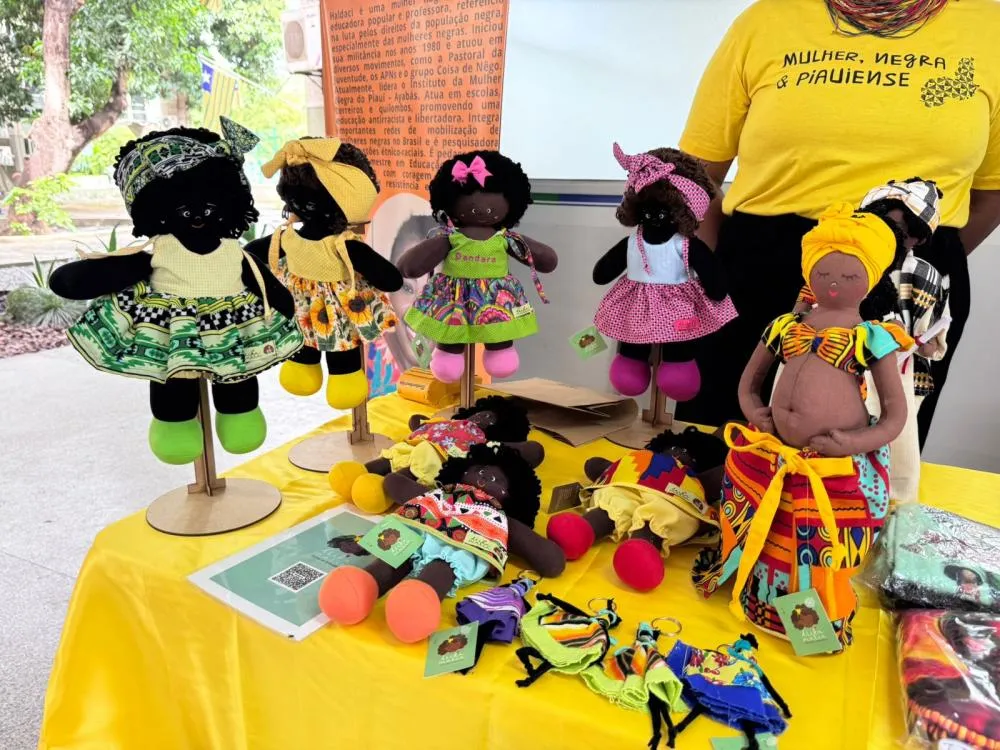Seduc abre Semana de Enfrentamento ao Racismo com Feira Preta e cultura afro.
