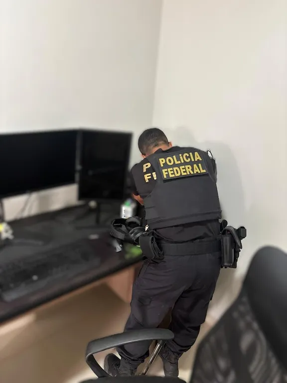 Operação Gênesis, PF investiga desvio de recursos públicos e lavagem de dinheiro no Piauí.