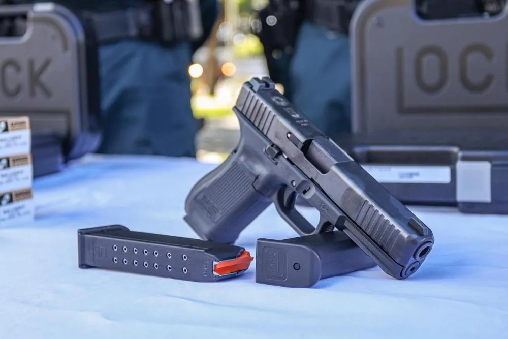 Governo do Piauí entrega 160 pistolas Glock para reforçar atuação da Polícia Militar em Valença e região
