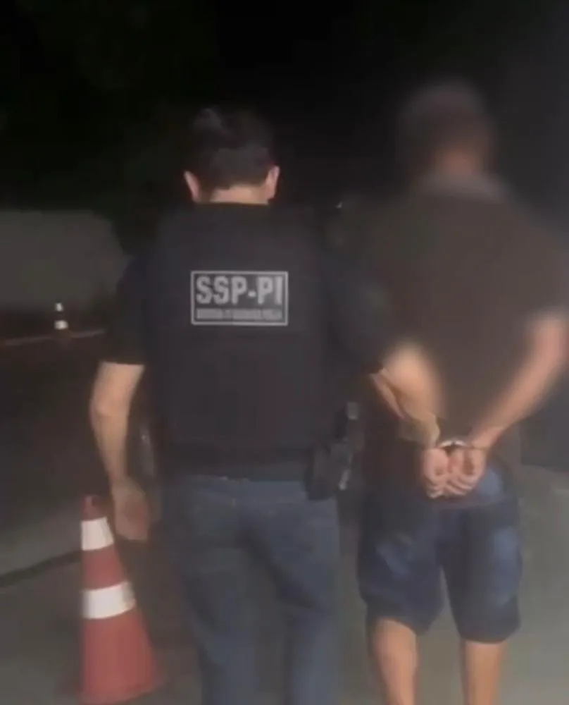 Polícia cumpre mandado de prisão contra condenado por roubo qualificado.
