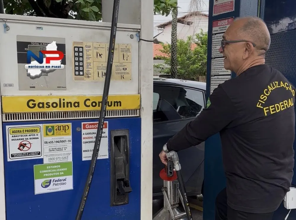 Imepi fiscaliza postos na zona norte de Teresina após denúncias no aplicativo Fala Consumidor.