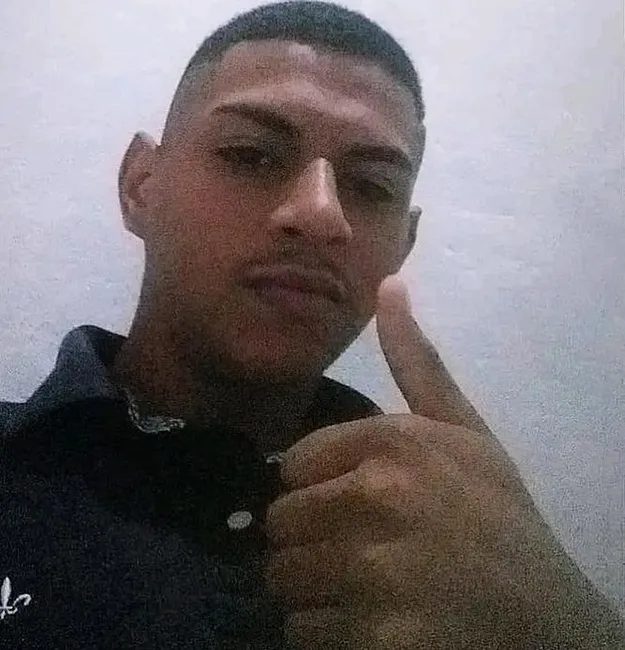 Homem de 24 anos é morto a tiros em bar na Vila Irmã Dulce em Teresina.