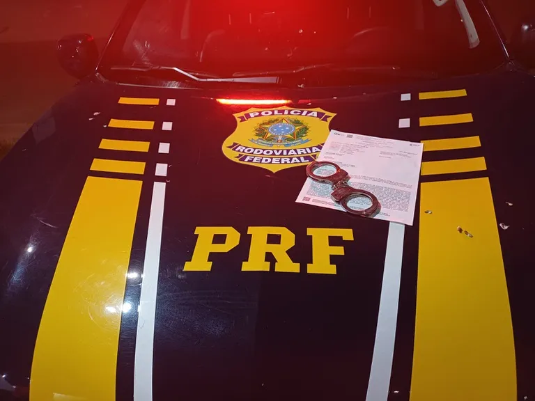 PRF cumpre mandado de prisão por homicídio durante fiscalização na BR-343 em Campo Maior.