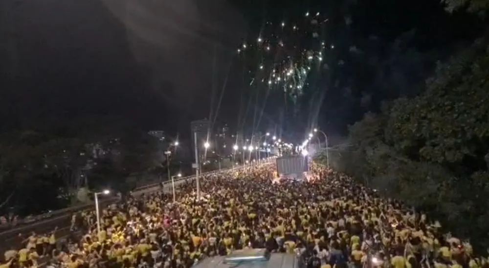 Marcha para Jesus reúne multidão em Teresina; milhares de pessos participaram do evento.