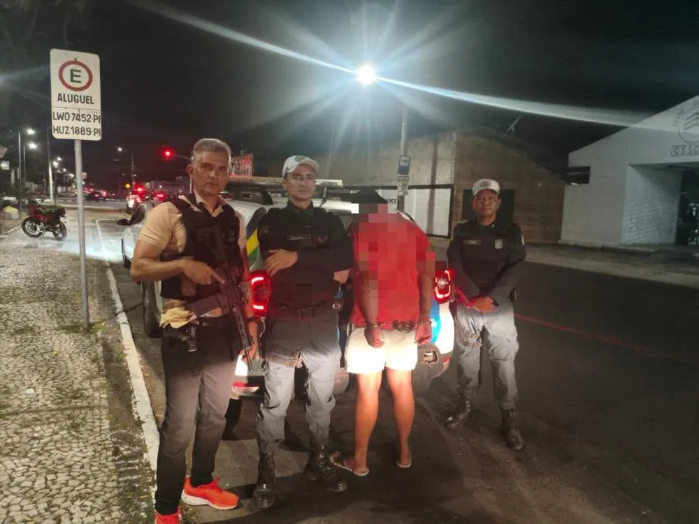 Policia prende suspeito de integrar organização criminosa e recupera motocicleta roubada em Teresina.