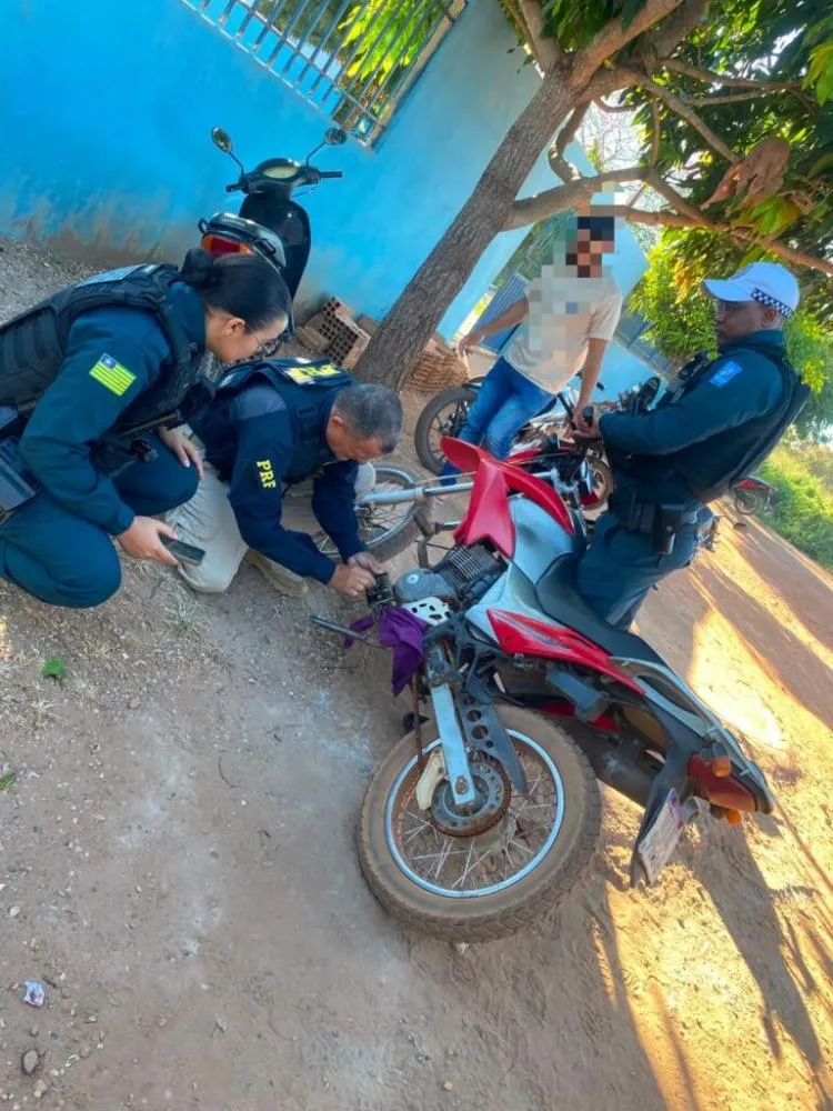 Polícia recupera veículos e prende dois homens no Sul do Piauí.