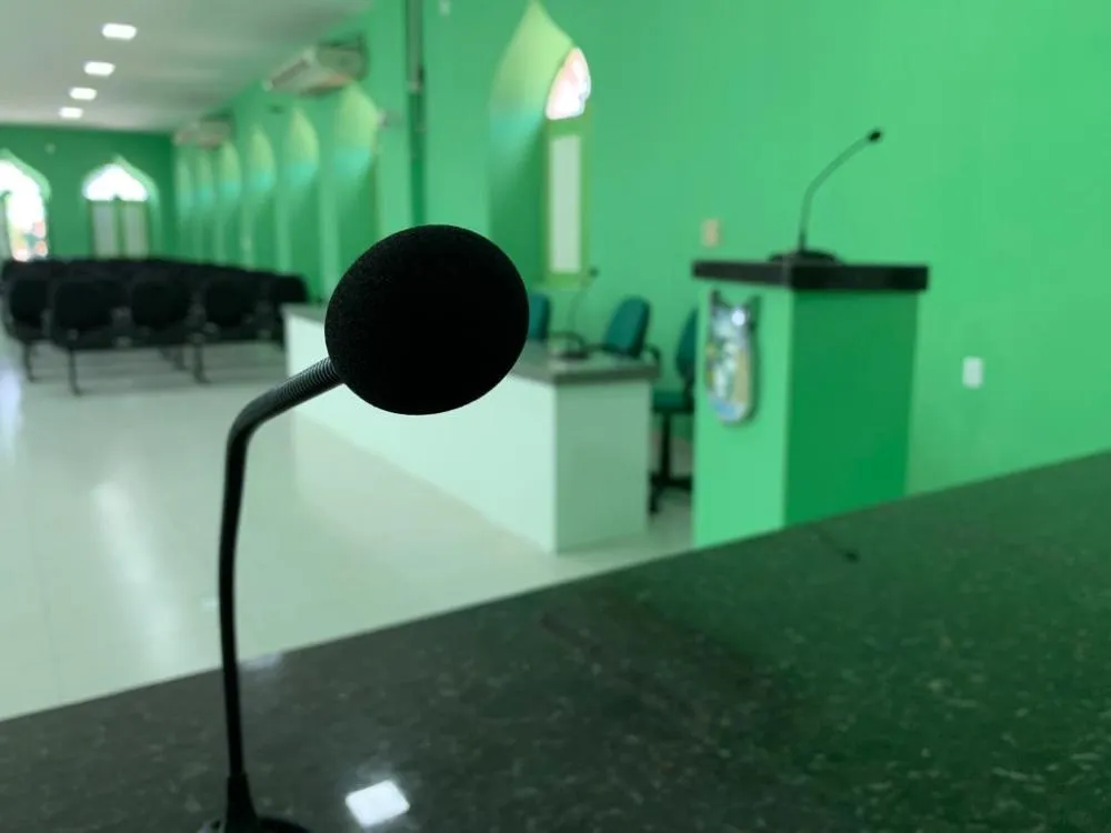 Em Campo Maior, Justiça determina exoneração de comissionados e reestruturação administrativa na Câmara Municipal após ação do MPPI.